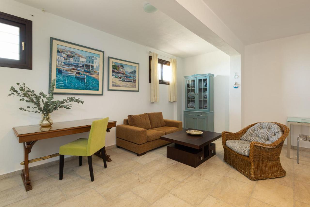 Seagrove, Beachfront Villa In Possidi #Feelslikehome Skála Foúrkas Exteriör bild